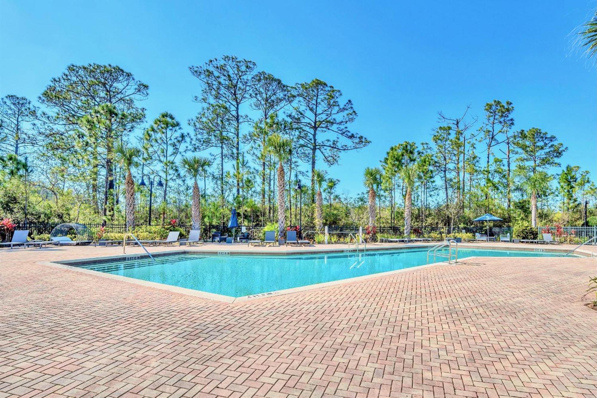 Near Disney - Spacious 3Br Condo With Pool & Hot Tub! Orlando Bagian luar foto